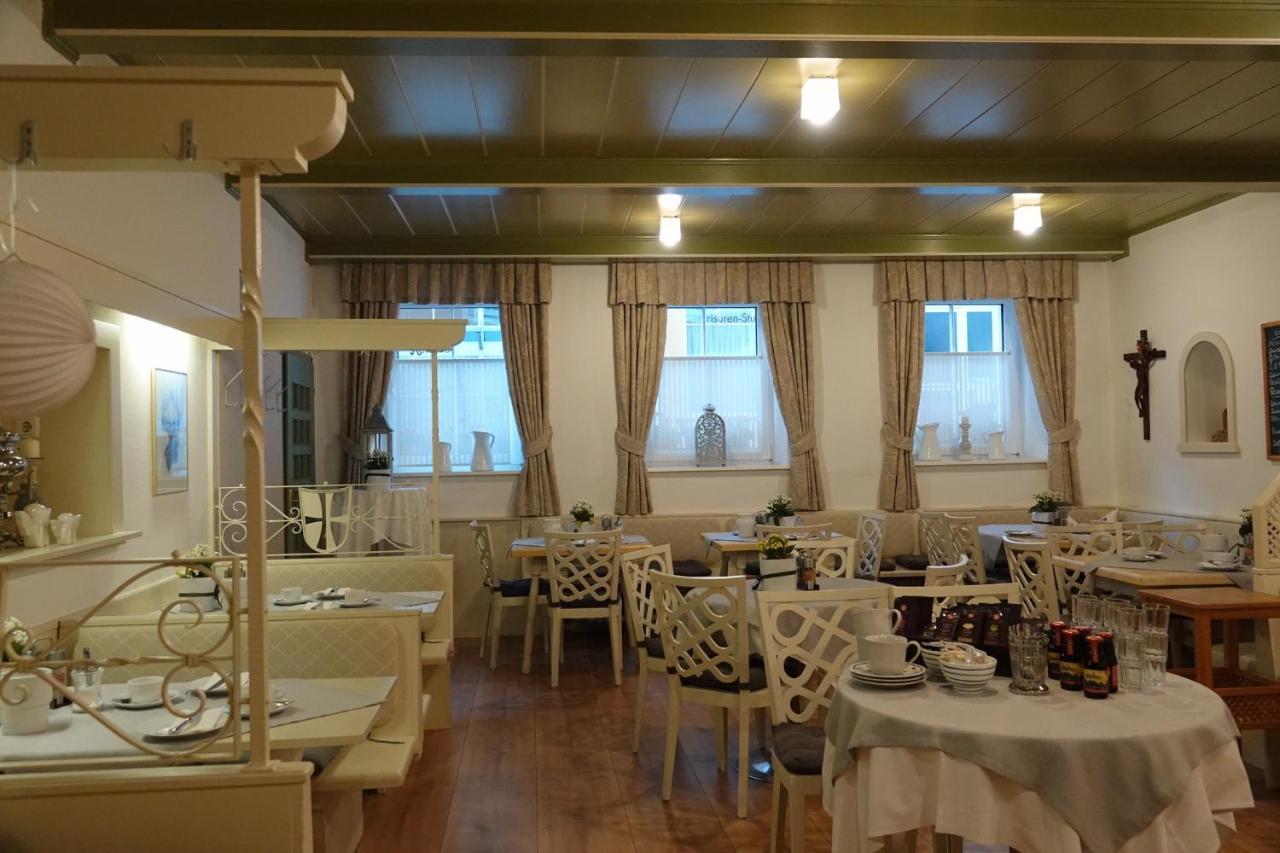 Gasthof "Zur Kanne" Markt Sankt Florian Ngoại thất bức ảnh